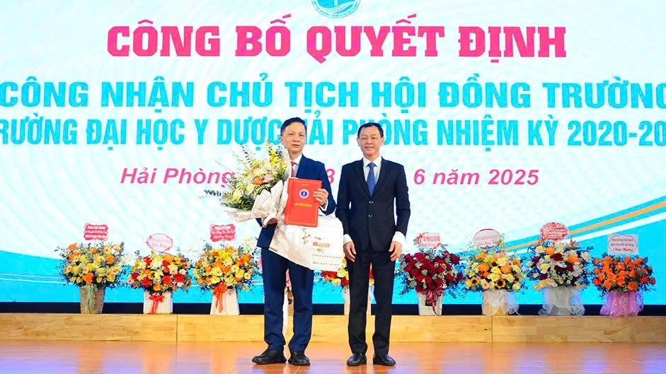 Yêu cầu tạm dừng bổ nhiệm lãnh đạo Hội đồng trường đại học công lập